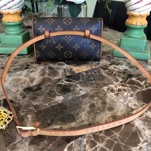 AUTH Louis Vuitton Florentine VINTAGE & VERSATILE - Picture 6 of 8